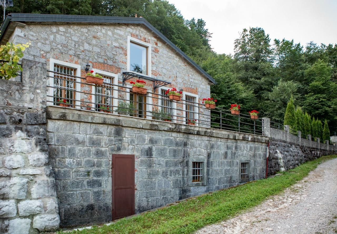Villa Anton - The Old Dairy Hrusica  Buitenkant foto